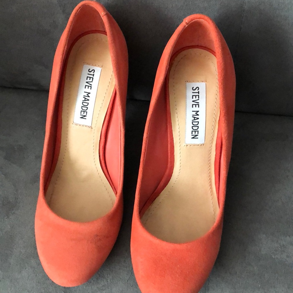 Steve Madden Unityy Coral Suede heels